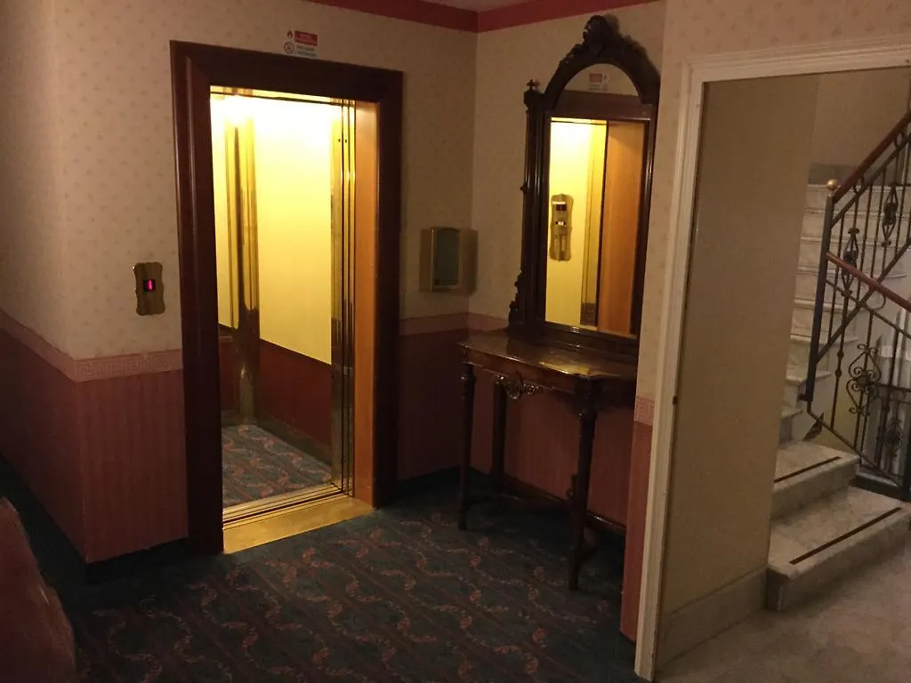 Hotel Bentivoglio Residenza D'Epoca 4*,  이탈리아